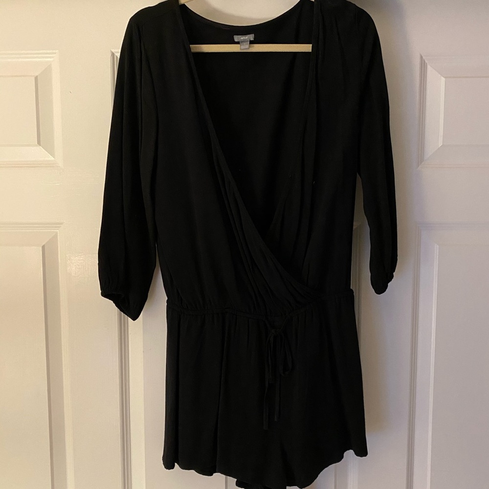 Long sleeve, low neck, black romper